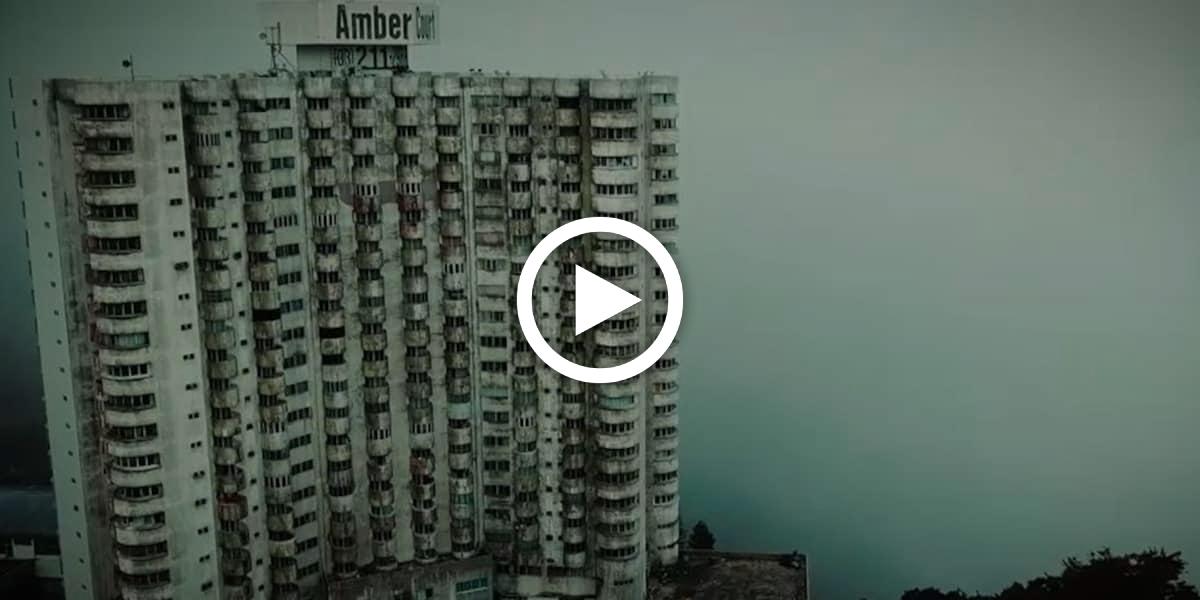 Video: Reporter bucht Zimmer in Grusel-Hotel und erlebt Horror-Nacht