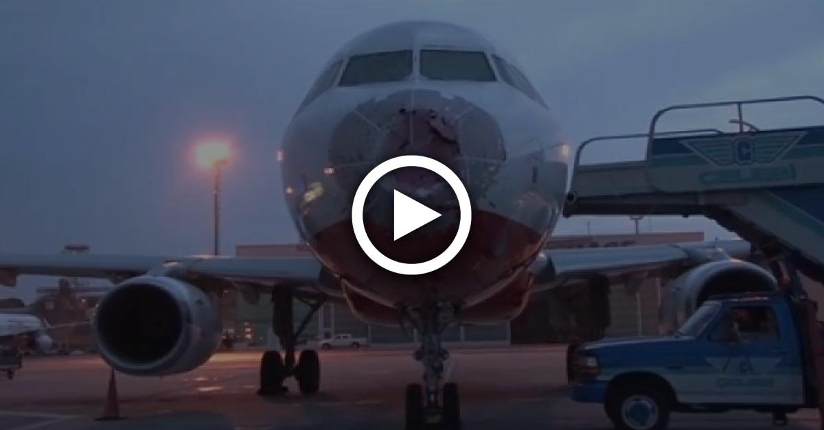 Hagelkörner zertrümmern Cockpit: Pilot muss Passagiermaschine im Blindflug landen