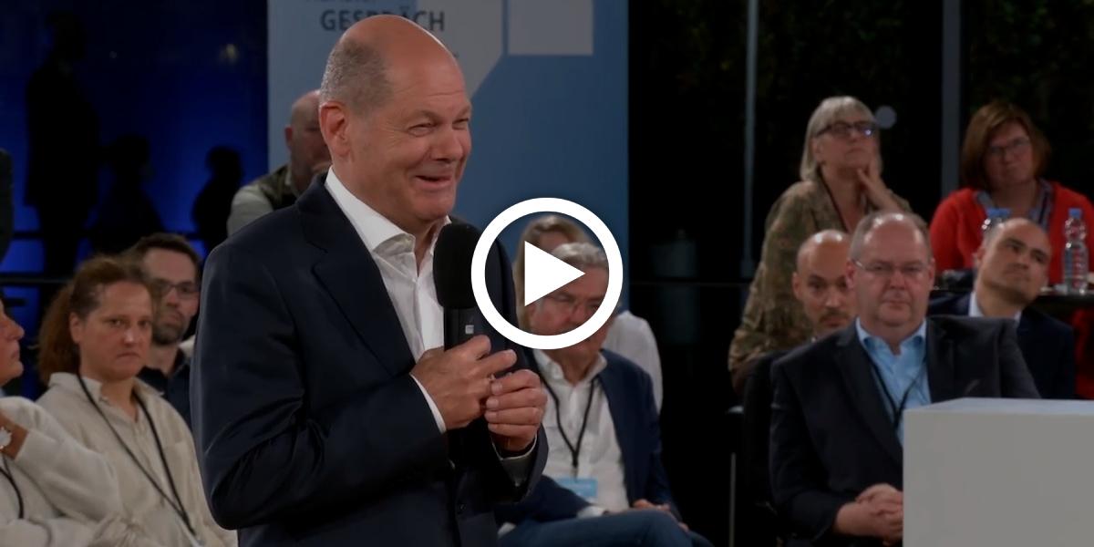 Nach Bürger-Frage lacht Scholz plötzlich - Szene sorgt für Wirbel